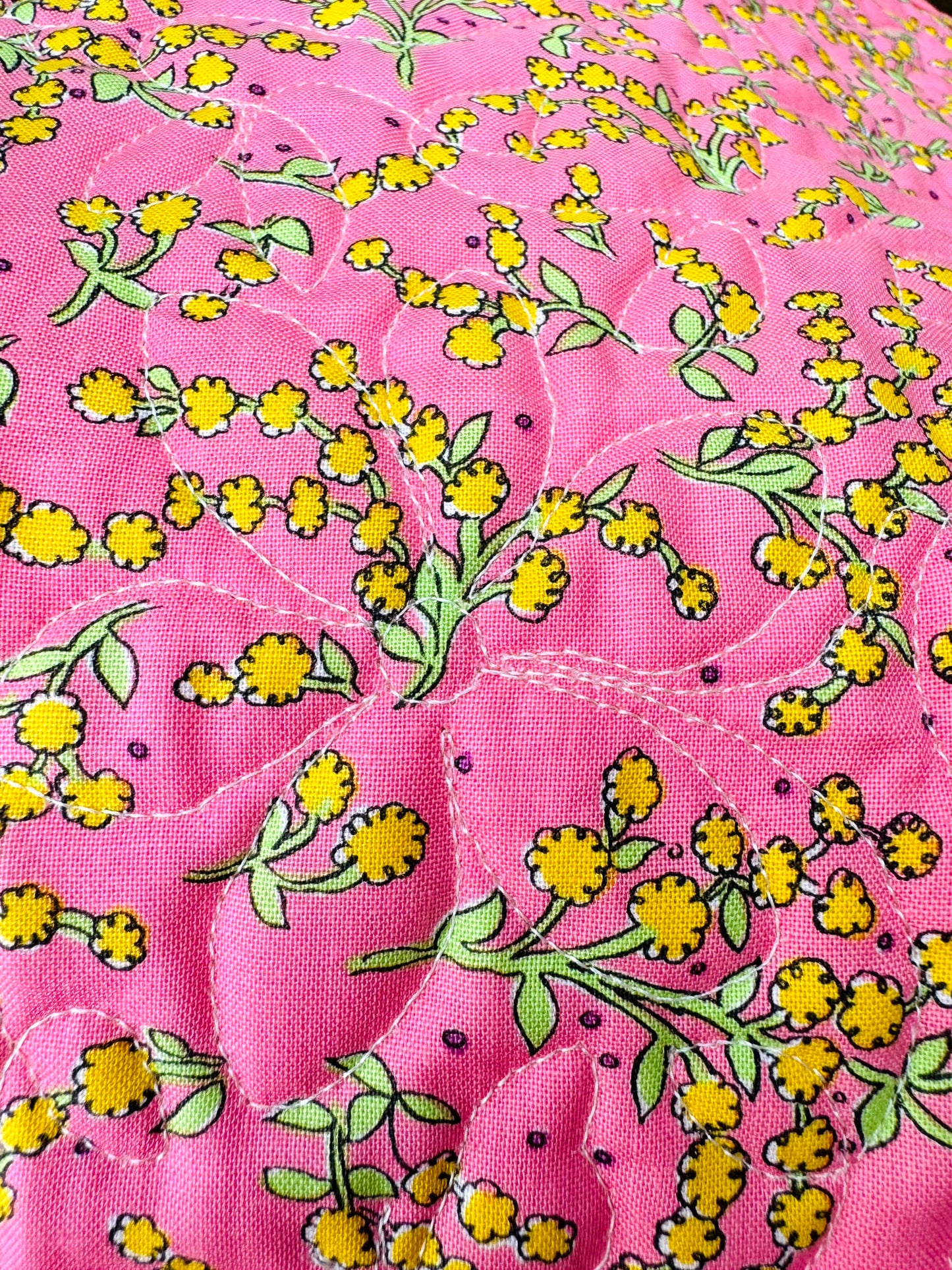 Wholecloth Baby Quilt – Bee, Flower & Dragonfly Quilting – 33" x 40"