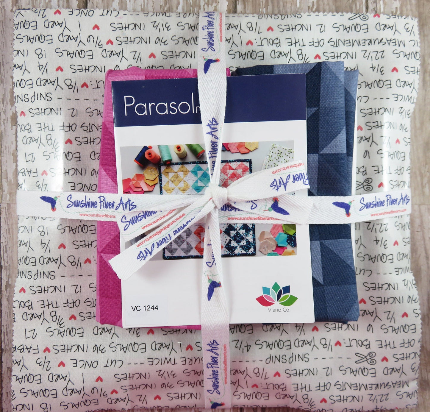 SALE!! Parasol Mini Quilt Pattern and Fabric Kit - V and Co - Vanessa Christenson - Moda - VC 1244 KIT