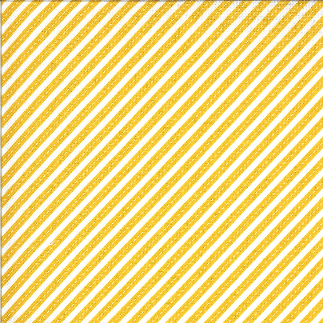 SALE!! On The Go - Stacy Iest Hsu - Moda - 36 Pieces - Fat Quarter Bundle - 20720AB