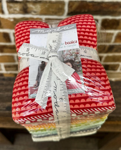 Bonnie & Camille Basics - Moda - 40 Pieces - Fat Quarter Bundle - 55023AB