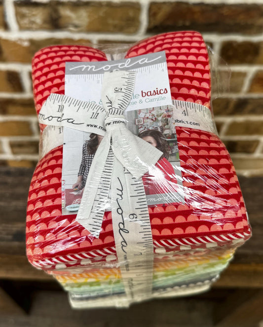 Bonnie & Camille Basics - Moda - 40 Pieces - Fat Quarter Bundle - 55023AB