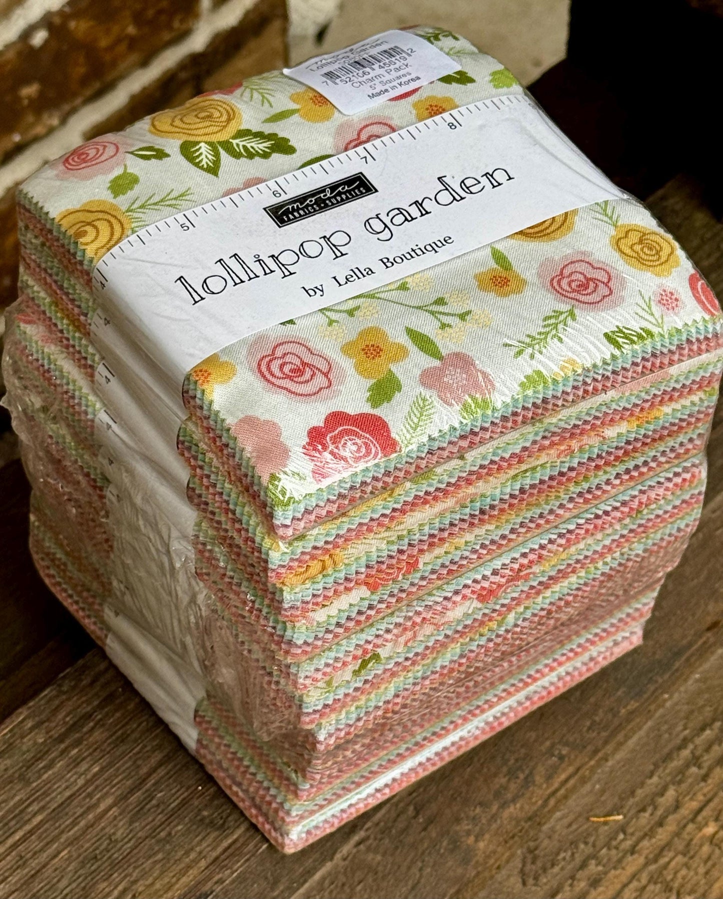 Lollipop Garden - Lella Boutique - Moda - 42 Pieces - Charm Pack - 5080PP - RARE