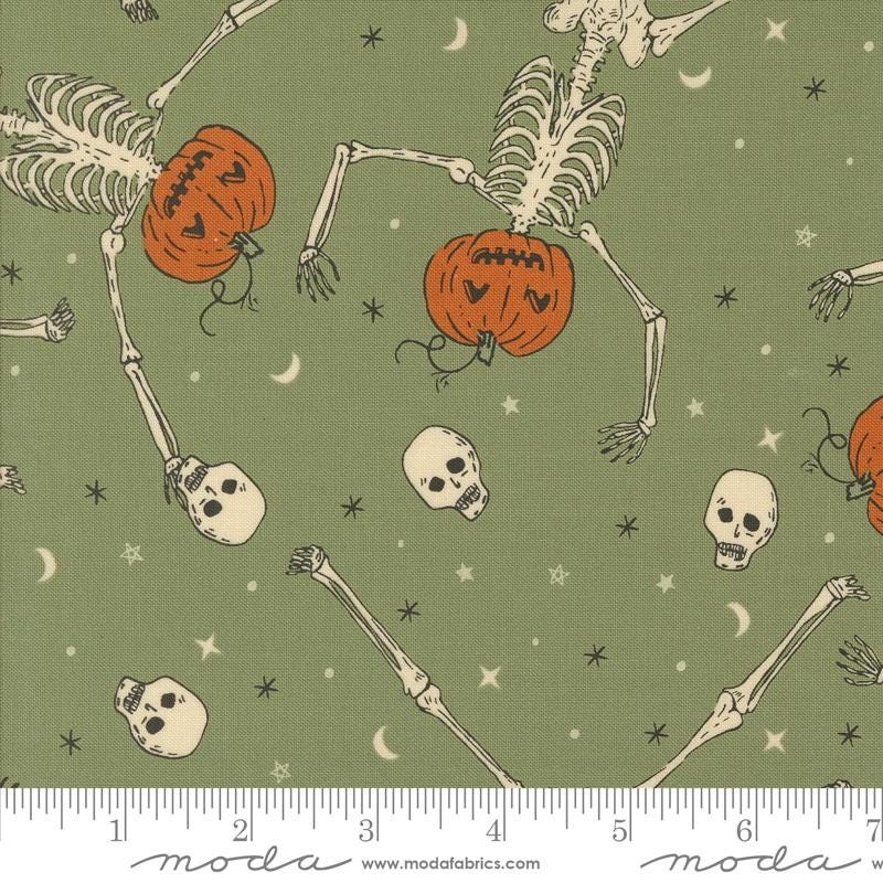 1/2 Yard - Home Sweet Haunt - Moss - Stacy Iest Hsu - Moda - Fabric Yardage - 20913 15