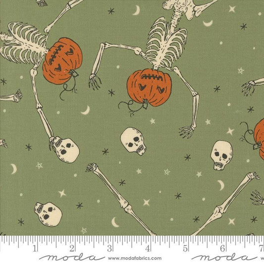 1/2 Yard - Home Sweet Haunt - Moss - Stacy Iest Hsu - Moda - Fabric Yardage - 20913 15