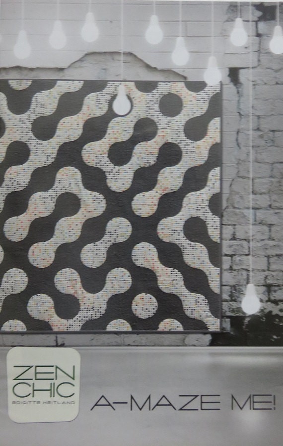 SALE!! A-Maze Me Quilt Pattern - Zen Chic - Brigitte Heitland - AMQP - Modern - Intermediate - Labyrinth - Contemporary - Drunkard's Path