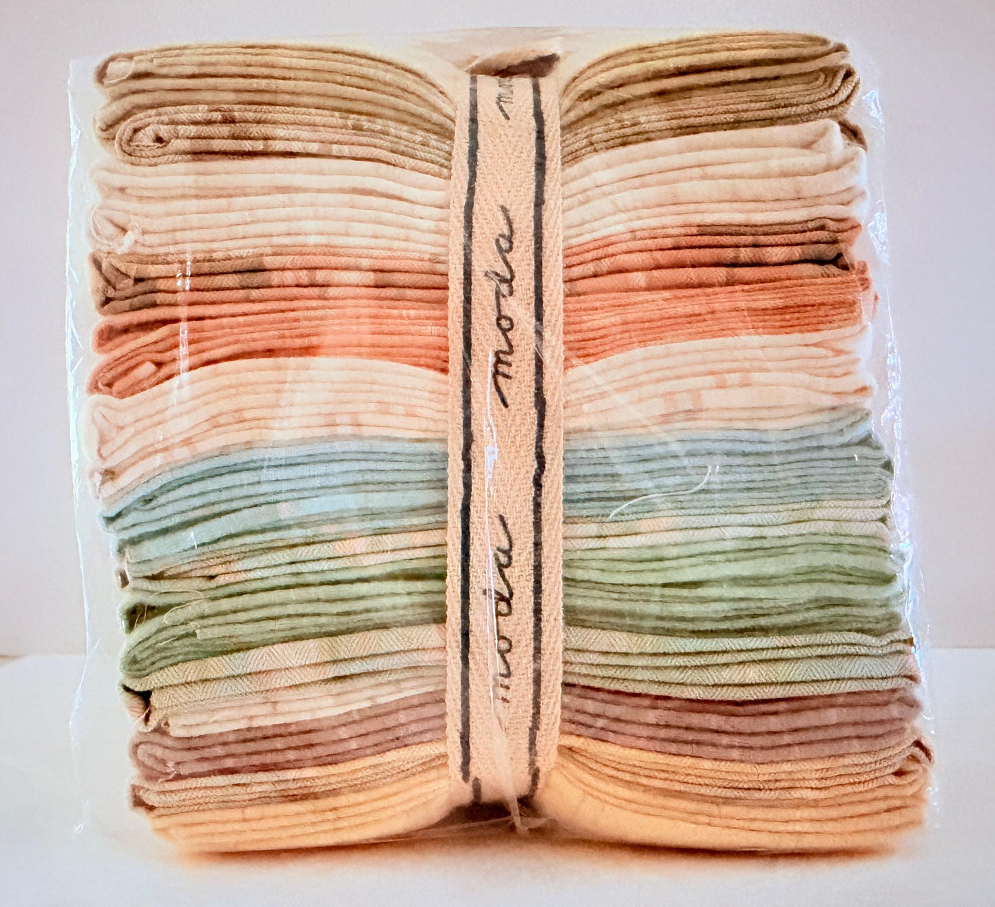 Moon Dance - Robyn Pandolph - Moda - 20 Pieces - Fat Quarter Bundle - AB-765